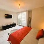 Hom I Nuevo Studio 2Pax En Calle Carmen Santiago